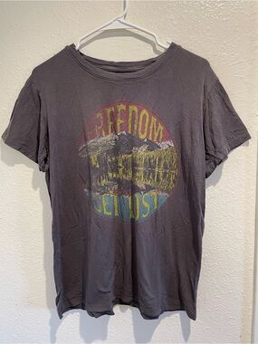 Life Clothing Co Freedom Get Lost Graphic Tee Mens Gray Faded Medium